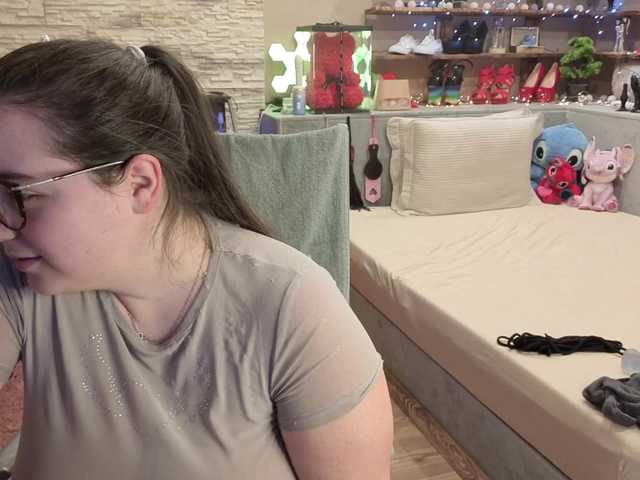 KimberlyCaprice's BongaCams show and profile