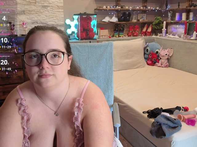 KimberlyCaprice's BongaCams show and profile