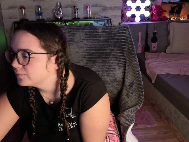 KimberlyCaprice's BongaCams show and profile