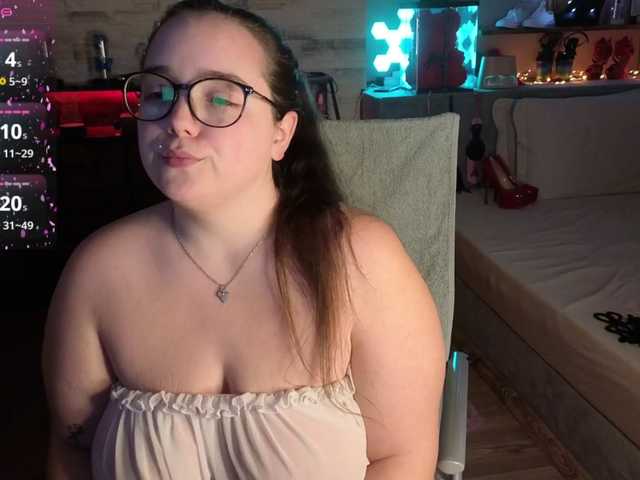 KimberlyCaprice's BongaCams show and profile