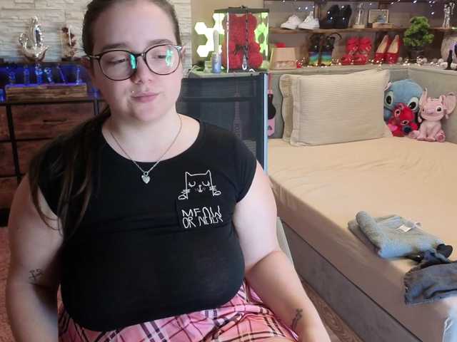KimberlyCaprice's BongaCams show and profile