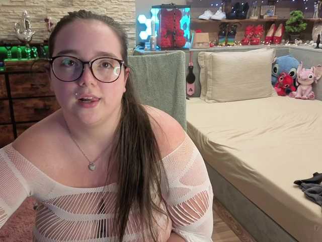 KimberlyCaprice's BongaCams show and profile