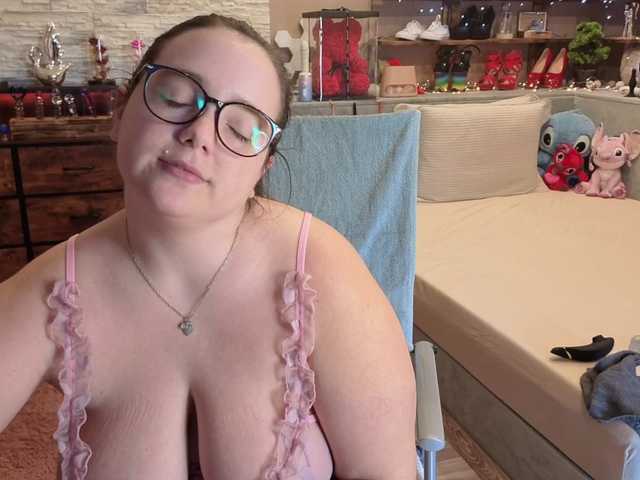 KimberlyCaprice's BongaCams show and profile