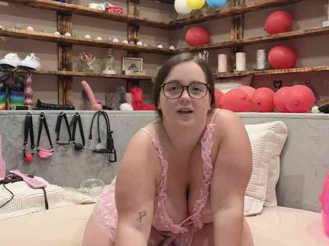 KimberlyCaprice webcam
