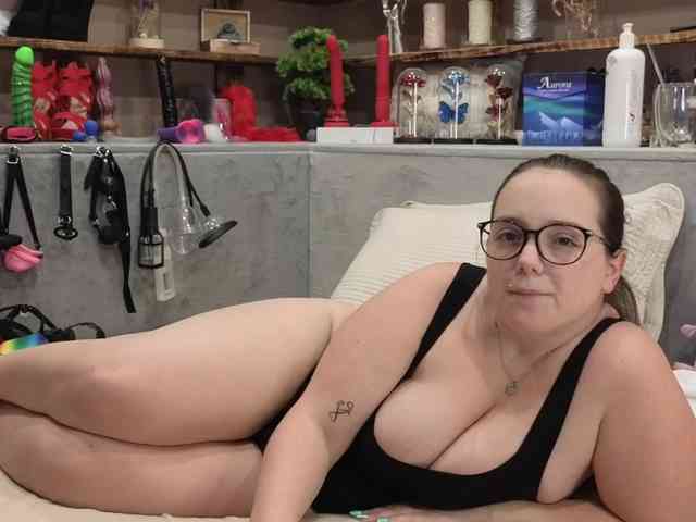 KimberlyCaprice webcam