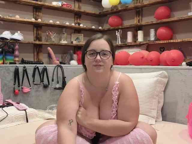 KimberlyCaprice webcam