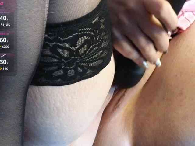 KimberlyCaprice webcam