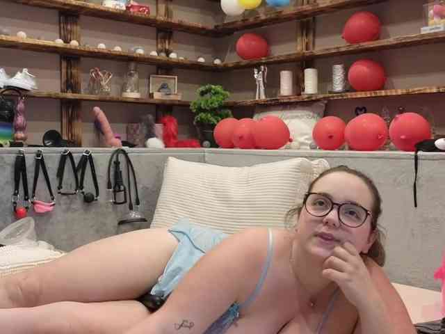 KimberlyCaprice webcam