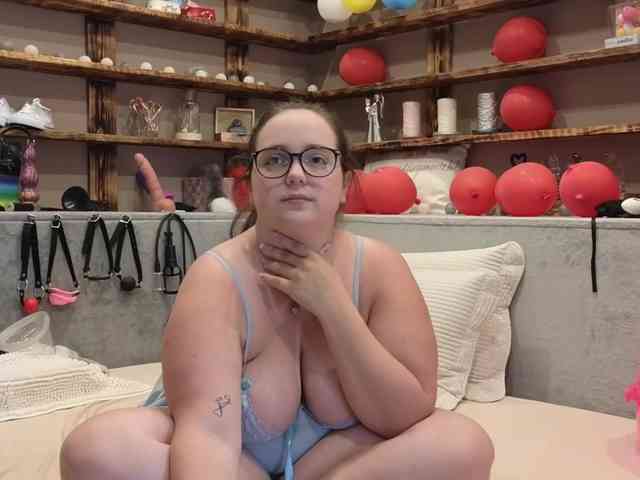 KimberlyCaprice webcam