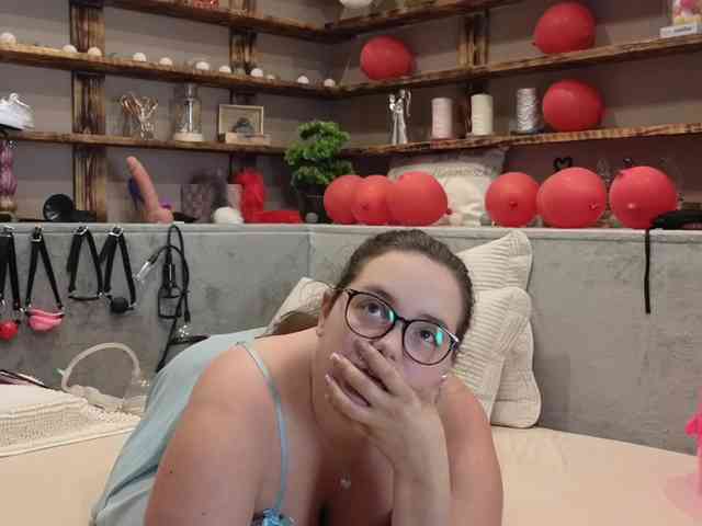 KimberlyCaprice webcam
