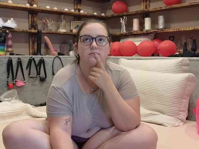 KimberlyCaprice webcam
