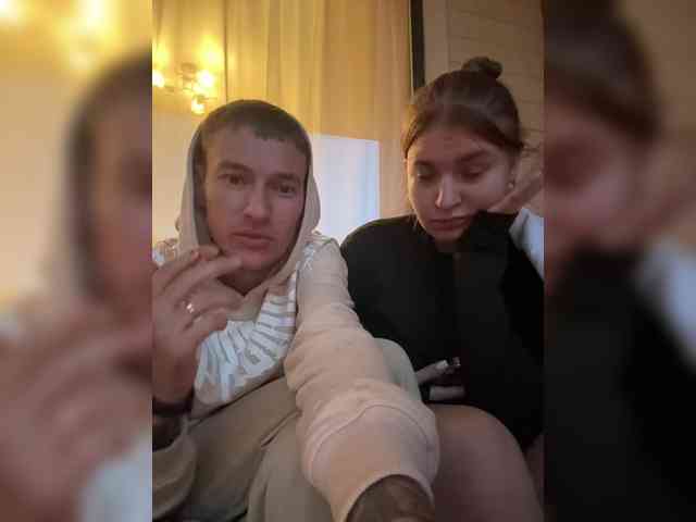 LolaBugs1312 webcam