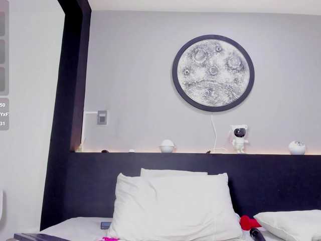 EmmaRouss webcam bongacams model stream image