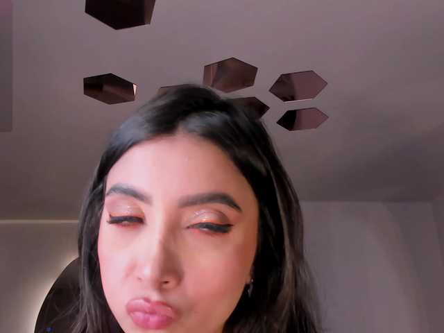 ValeriaVelvet's BongaCams show and profile