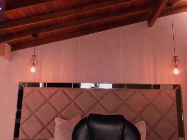 ValeriaVelvet webcam