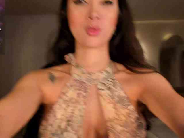 ValeriaVelvet webcam