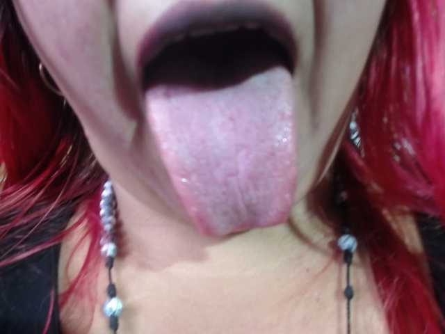 jones-scarlet's BongaCams show and profile