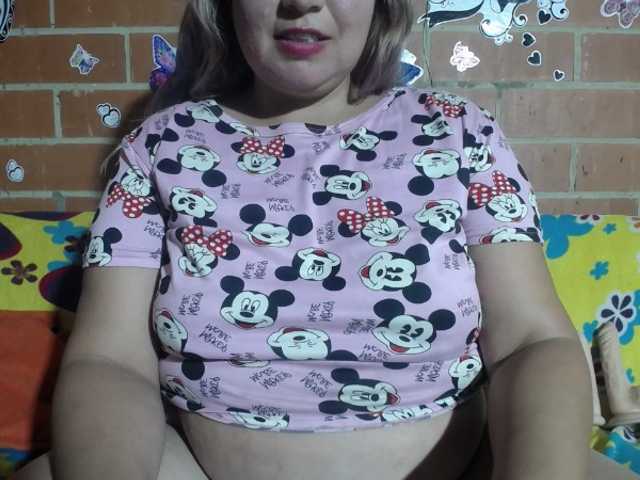 jones-scarlet webcam bongacams model stream image