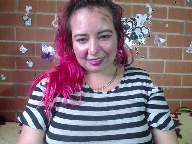 jones-scarlet webcam