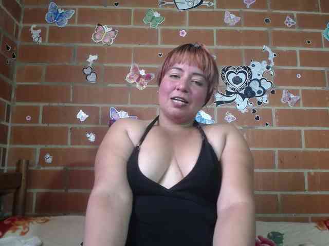jones-scarlet webcam