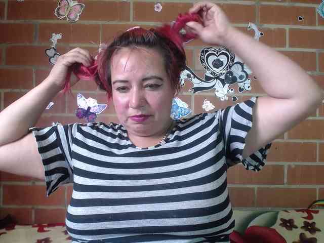 jones-scarlet webcam