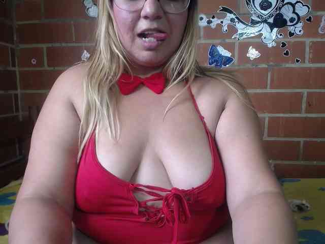 jones-scarlet webcam