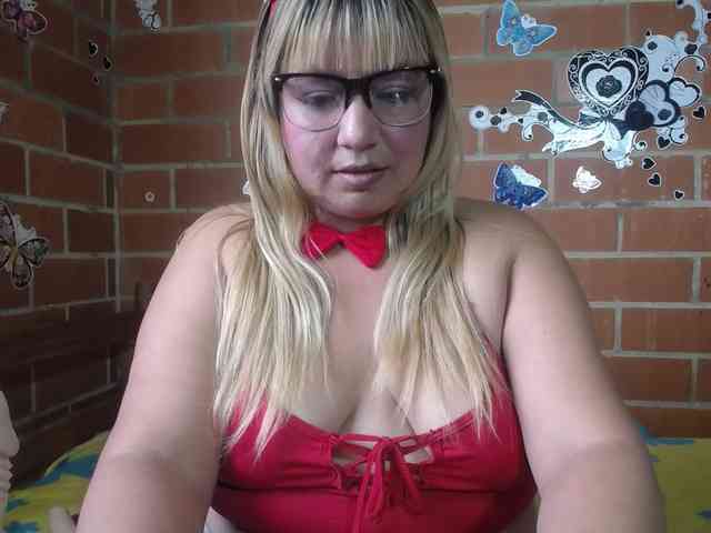 jones-scarlet webcam