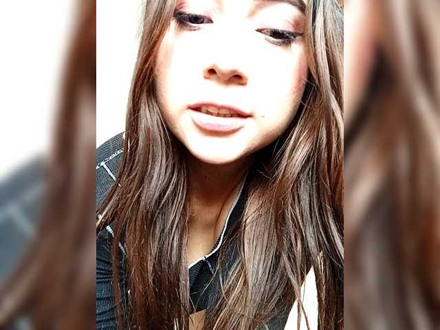 TiffanyB8's BongaCams show and profile