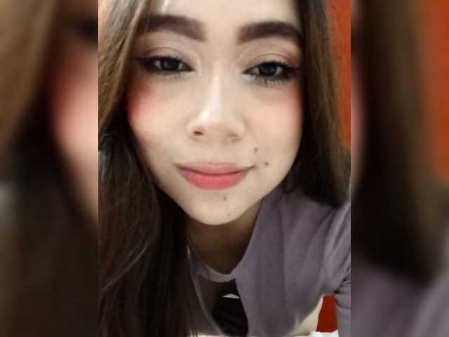 TiffanyB8's BongaCams show and profile