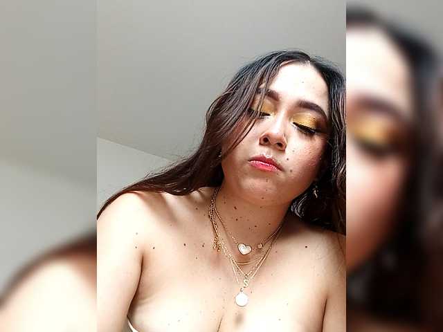 Tiffany B (TiffanyB8)