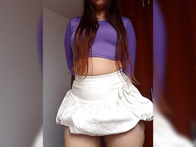 TiffanyB8's BongaCams show and profile