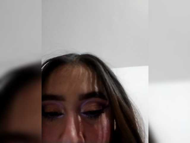 TiffanyB8's BongaCams show and profile