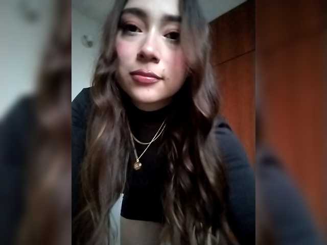 TiffanyB8's BongaCams show and profile