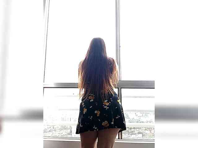 TiffanyB8 webcam