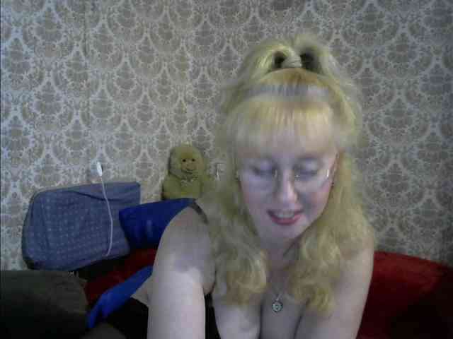 SweetieAngel webcam