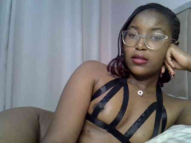 Mia-caramel webcam