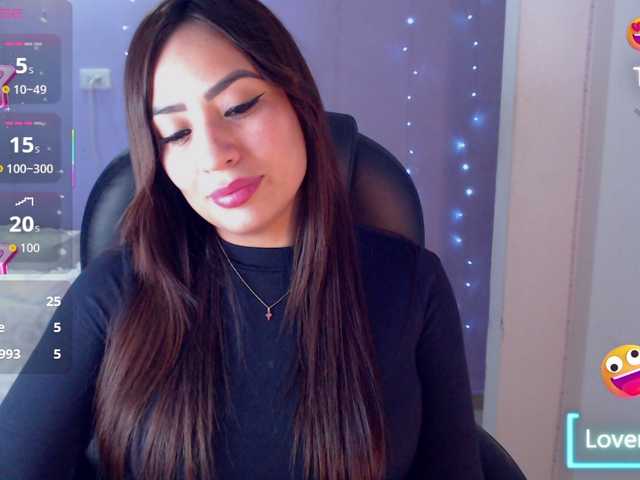 paulinagalvis2700 Live Cam on BongaCams