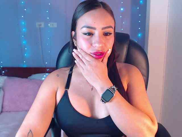 paulinagalvis2700 webcam