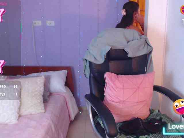 paulinagalvis2700 webcam