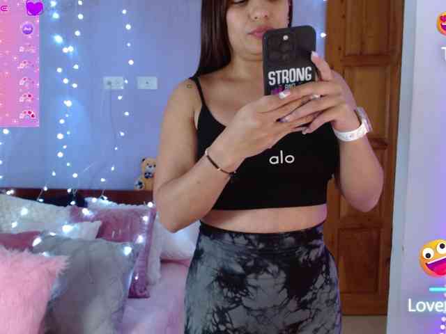 paulinagalvis2700 webcam