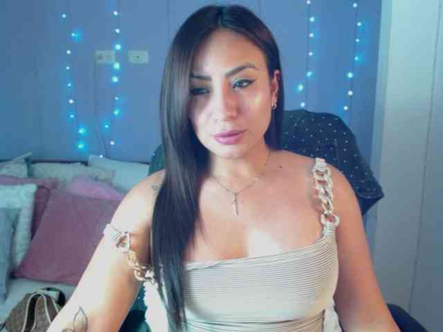 paulinagalvis2700 webcam