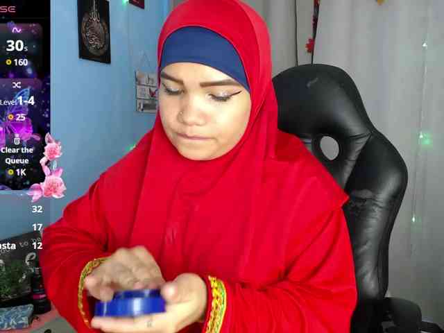 FalakYasin webcam
