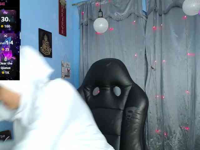 FalakYasin webcam