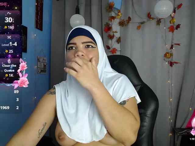 FalakYasin webcam