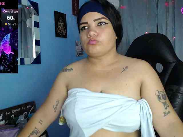 FalakYasin webcam