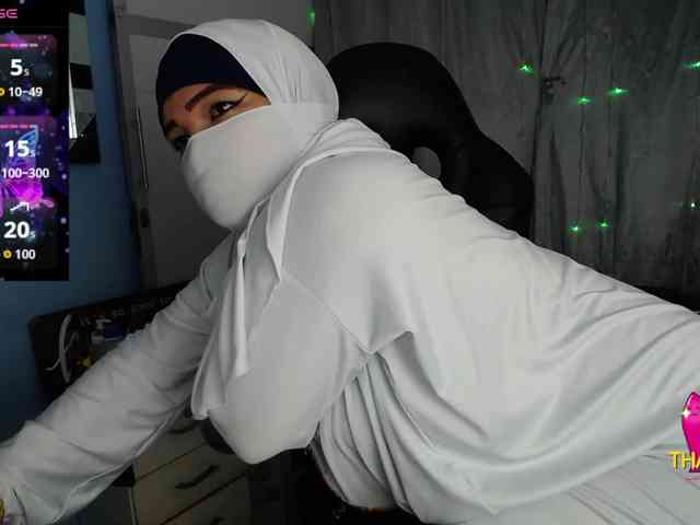 FalakYasin webcam