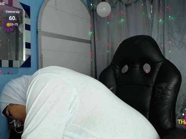 FalakYasin webcam