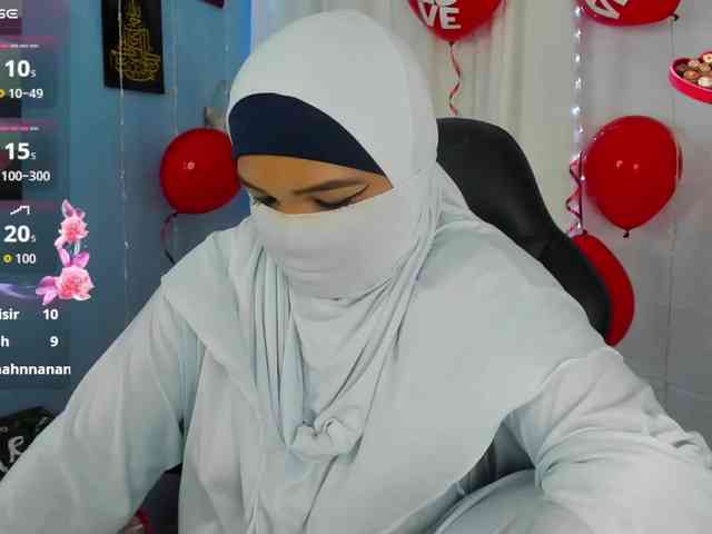 FalakYasin webcam