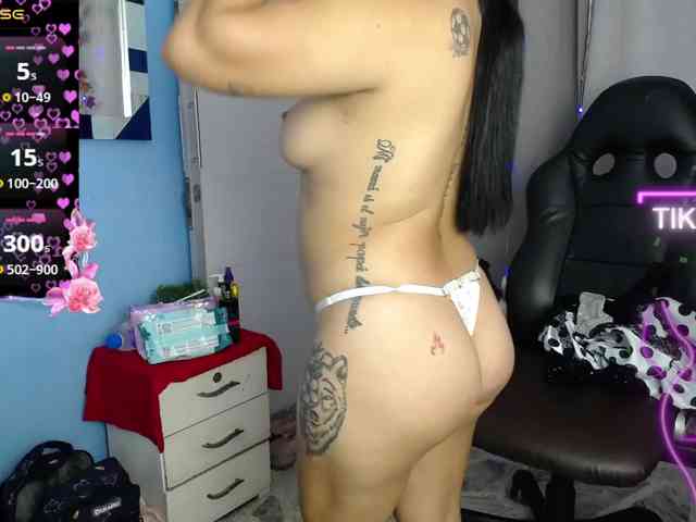 FalakYasin webcam