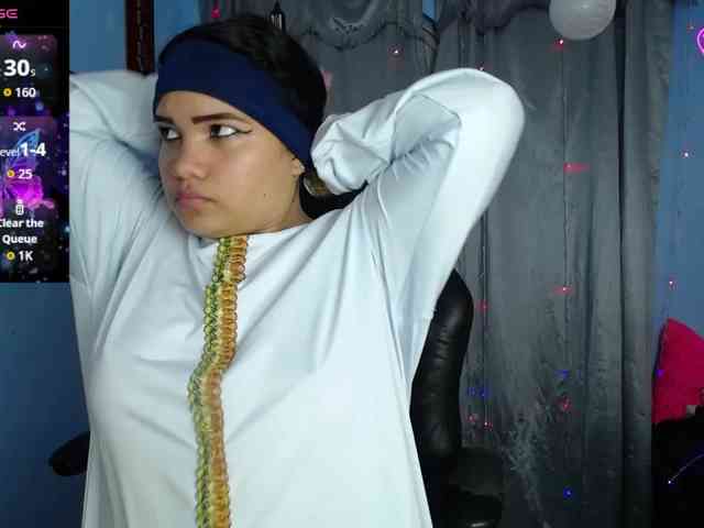 FalakYasin webcam